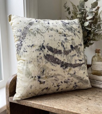 Jedwabna unikatowa poduszka 